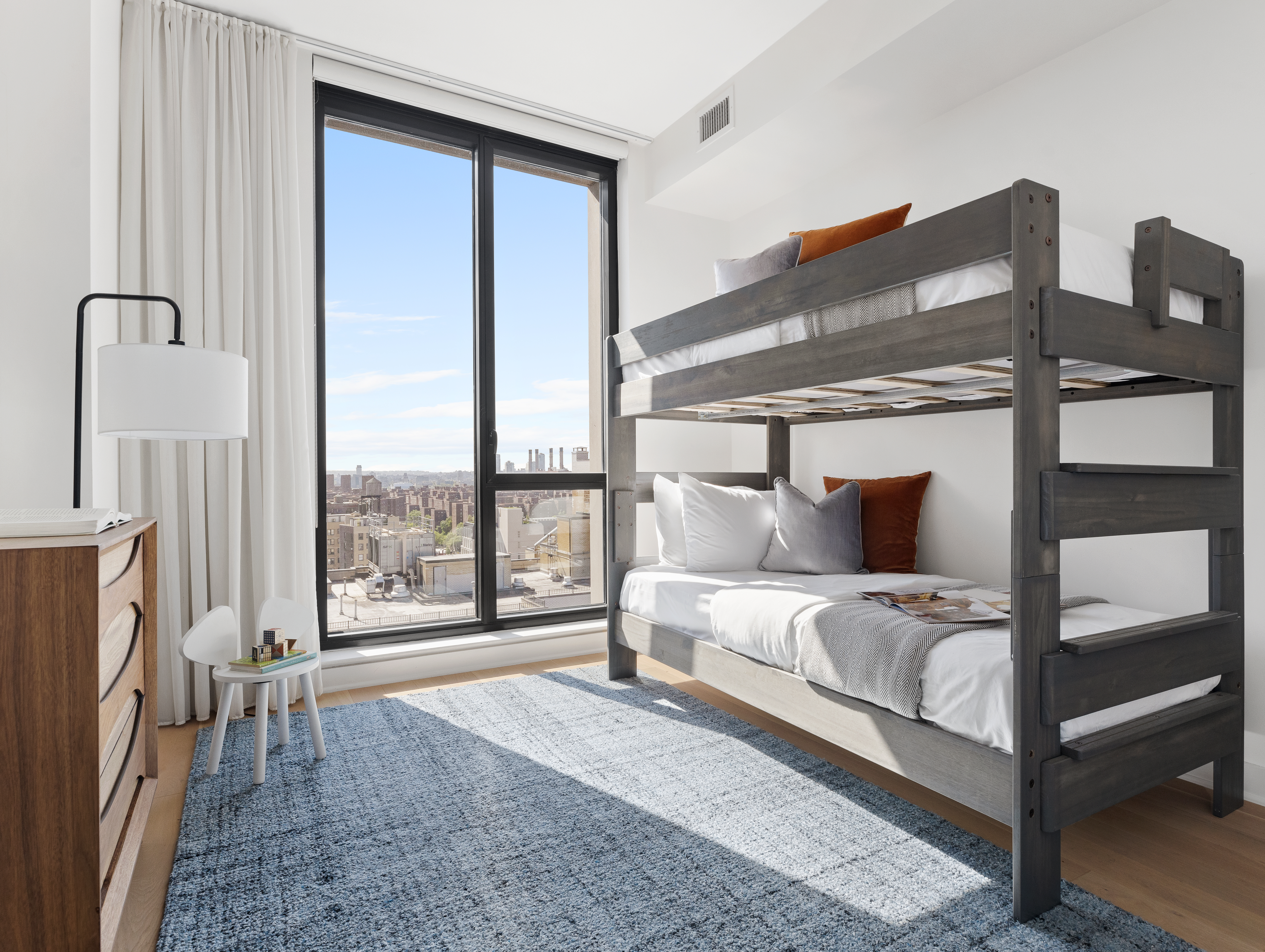 160 East 22nd Street, Unit PHB Manhattan, NY 10010 - Photo 18 of 19