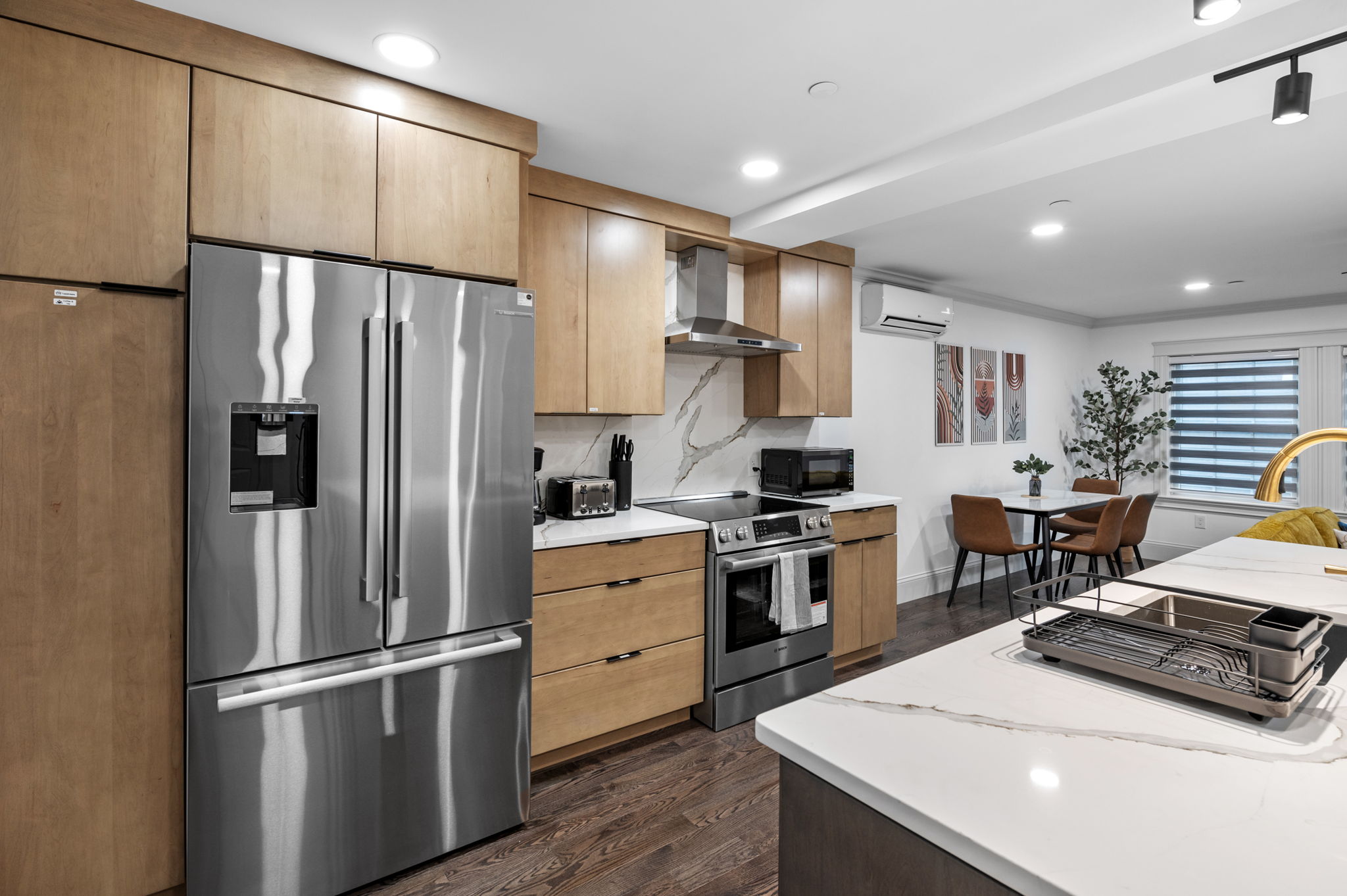 10 Osborne Street, Unit 2 Salem, MA 01970 - Photo 3 of 18