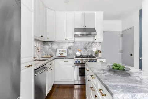 $1,695,000 | 100 Gold Street, Unit PHA | DUMBO