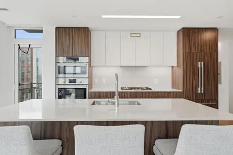 $875,000 | 37 L Street Southeast, Unit 902, Washington, DC 20003