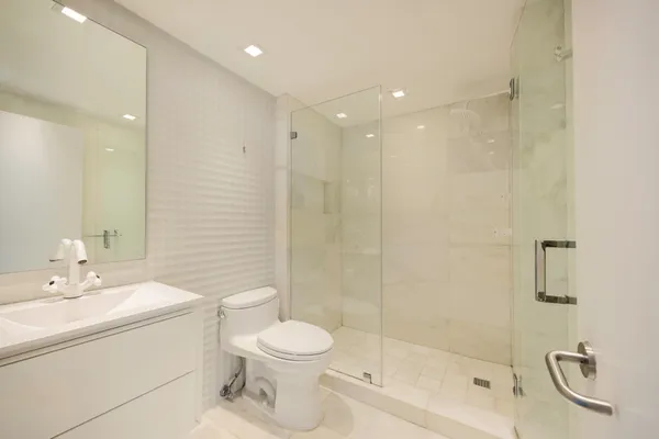 $1,600,000 | 2127 Brickell Avenue, Unit 1805, Miami, FL 33129