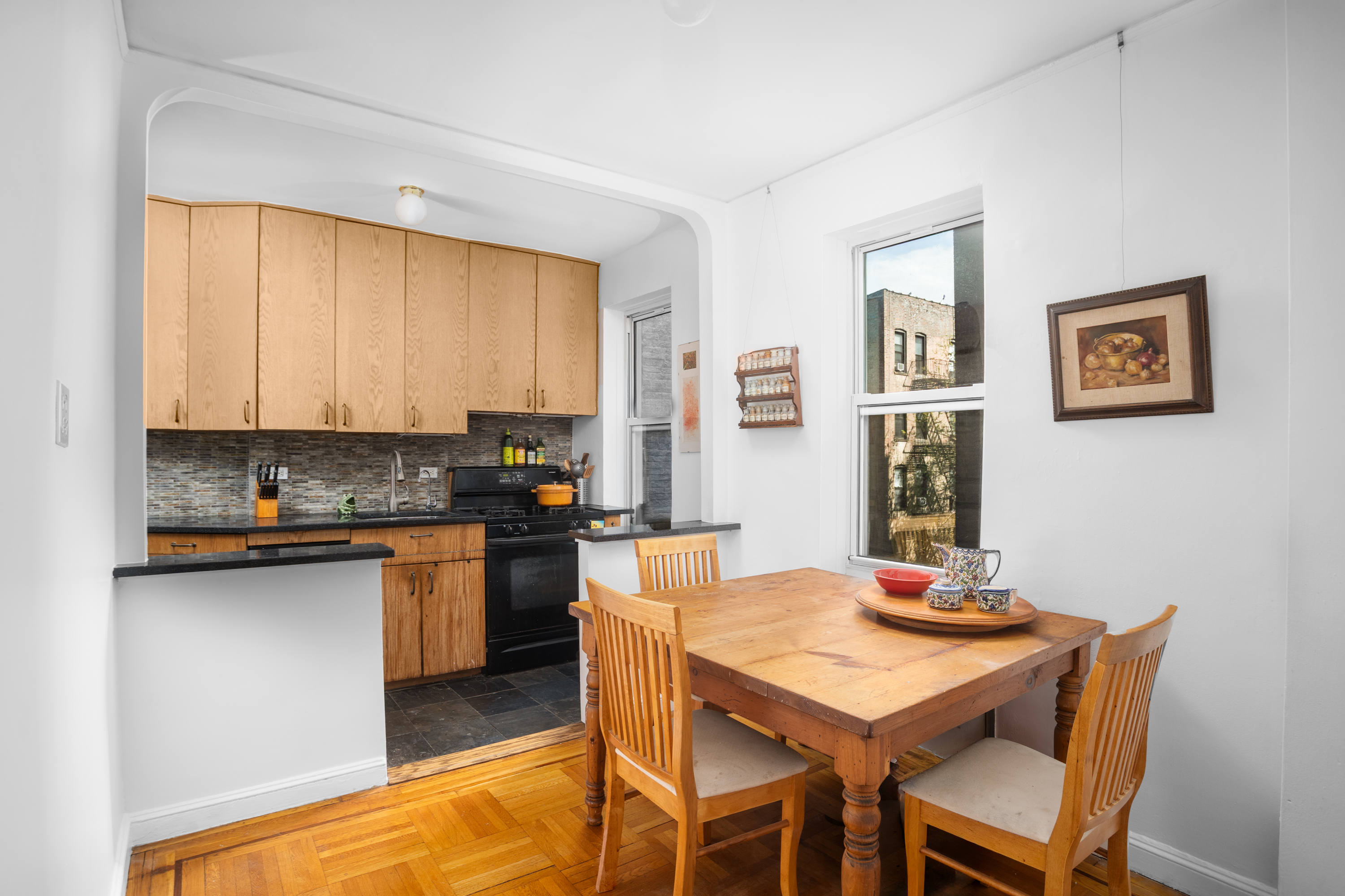 30 Bogardus Place, Unit 2C Manhattan, NY 10040 - Photo 4 of 20 Gallery Image 4
