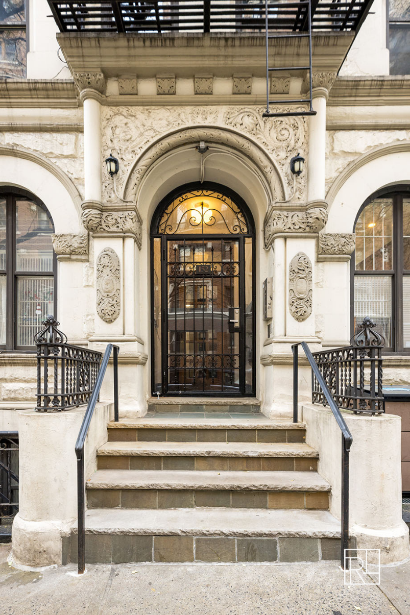 152 East 83rd Street, Unit 1D Manhattan, NY 10028 - Photo 11 of 19