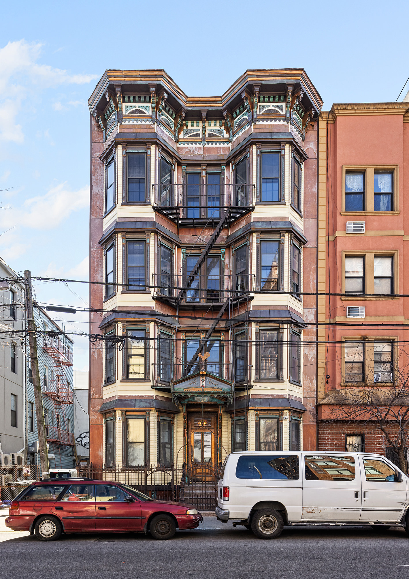 152 North 10th Street, Unit 1R Brooklyn, NY 11249 - Photo 15 of 18 a building view