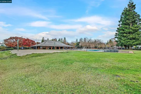 $938,000 | 182 Lawnview Circle, Danville, CA 94526