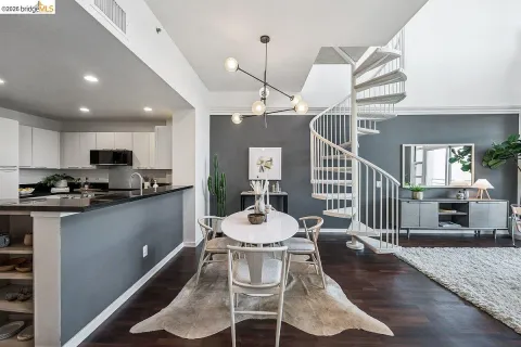$798,000 | 1 Lakeside Drive, Unit 911, Oakland, CA 94612