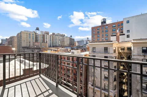 $1,275,000 | 222 Riverside Drive, Unit 10D | Upper West Side
