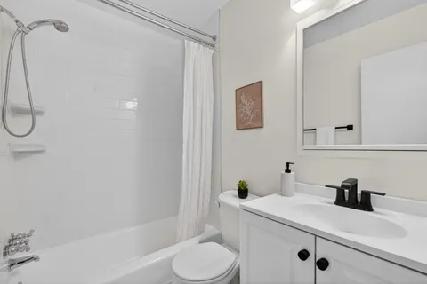 $1,350,000 | 6813 Winterberry Lane, Bethesda, MD 20817