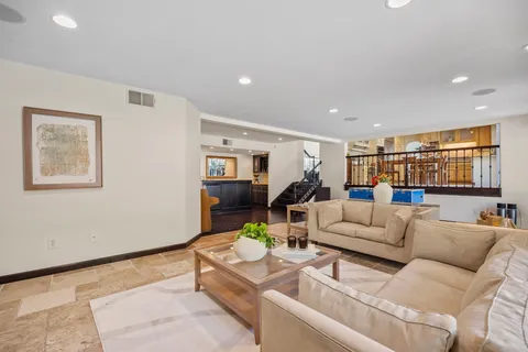 $3,350,000 | 25171 Stageline Drive, Laguna Hills, CA 92653