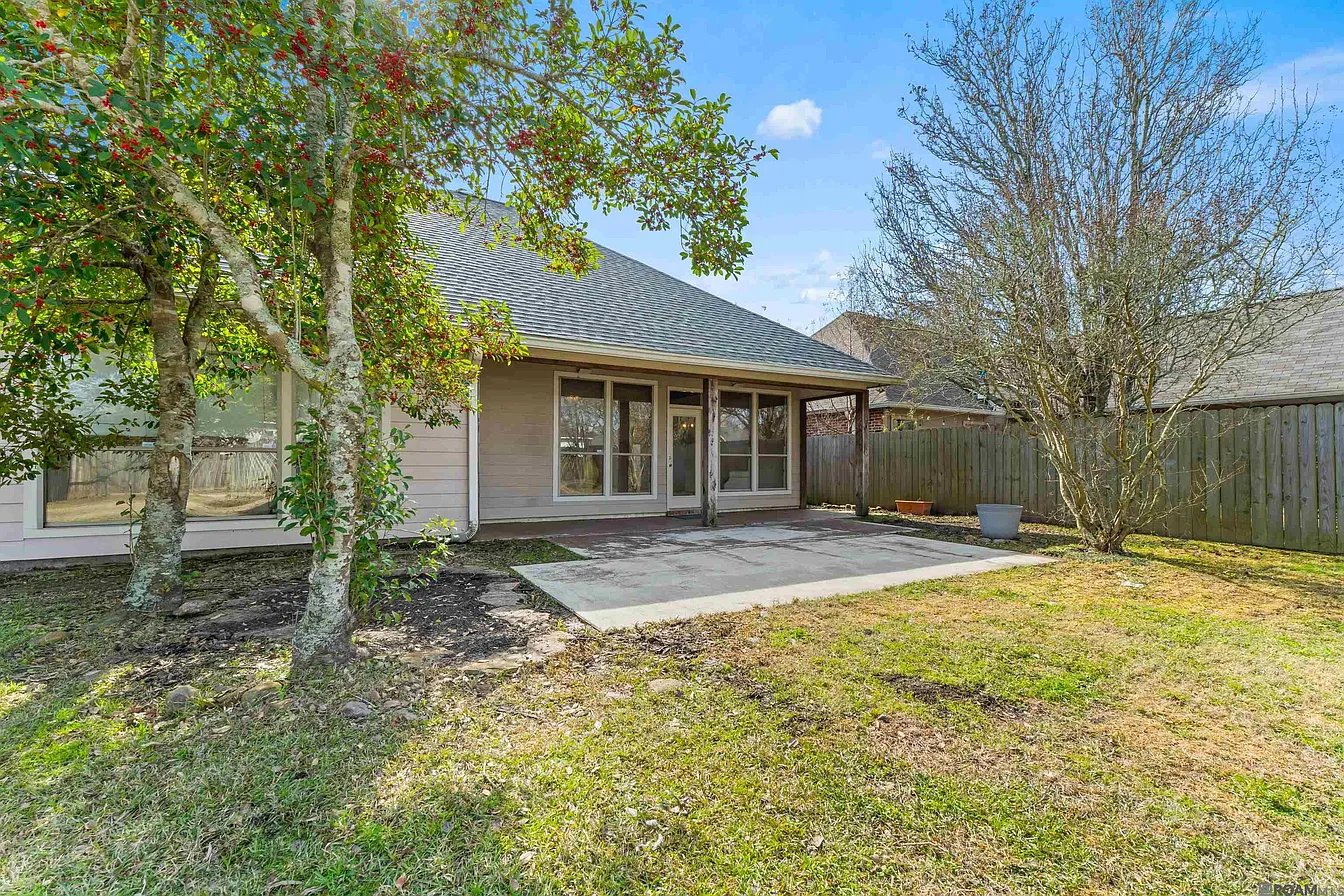 10121 Springpark Avenue Baton Rouge, LA 70810 - Photo 20 of 24