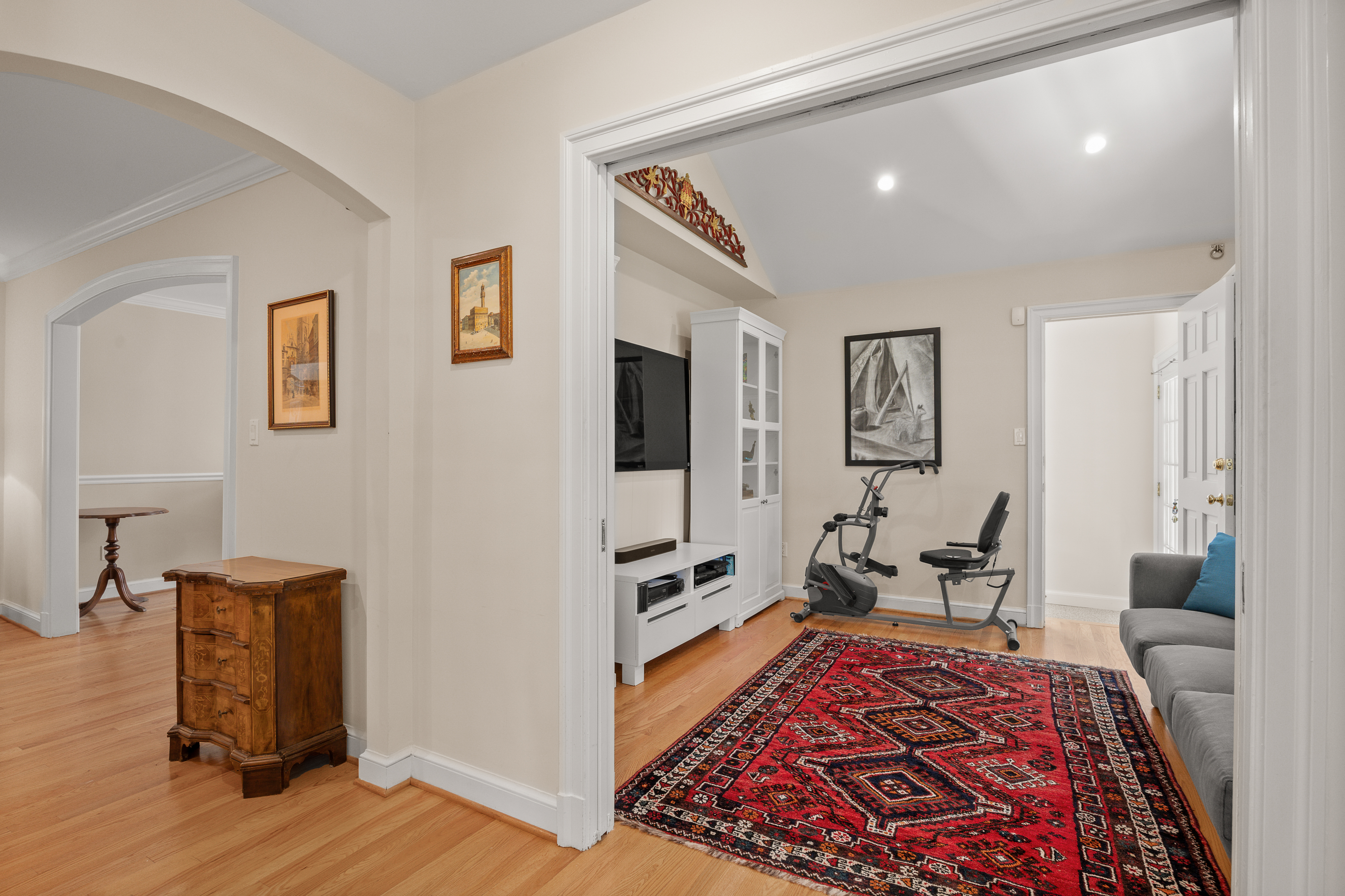 5207 Andover Road Chevy Chase, MD 20815 - Photo 4 of 45
