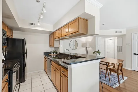 $405,000 | 3307 Wyndham Circle, Unit 2158, Alexandria, VA 22302