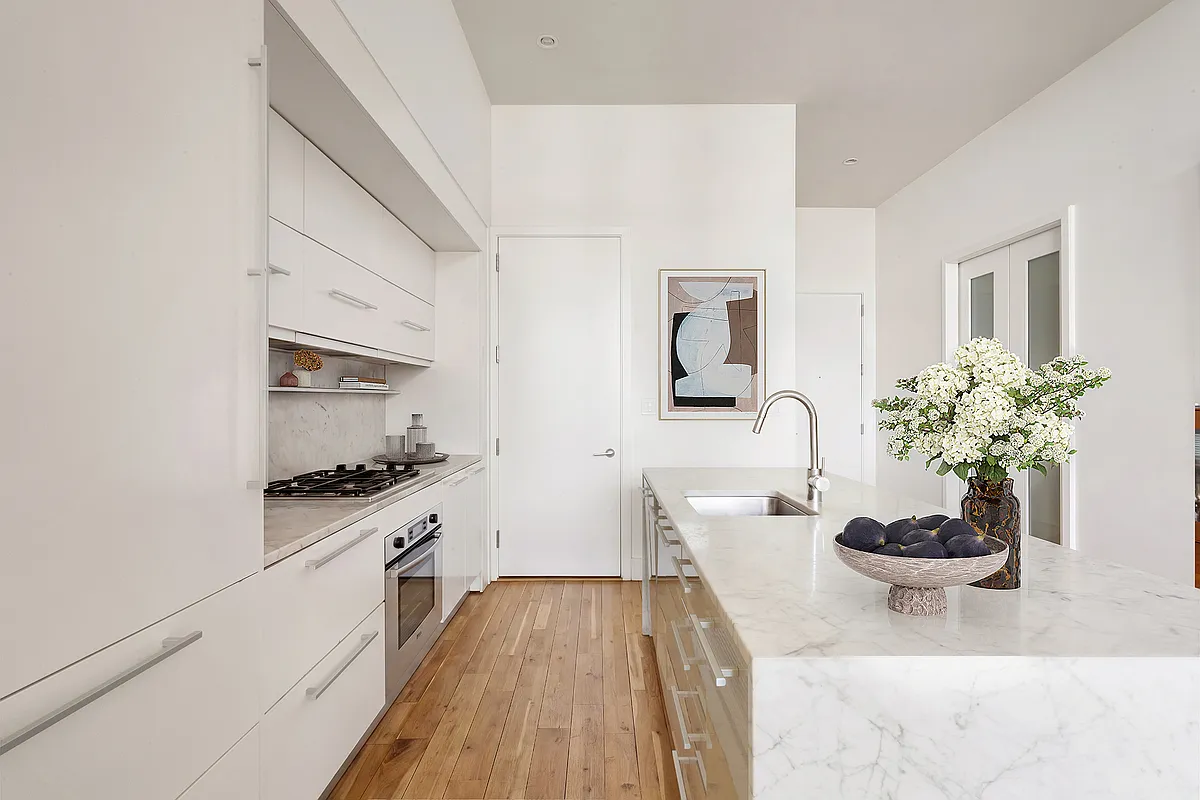 360 Furman Street, Unit 715 Brooklyn, NY 11201 - Photo 4 of 34 Gallery Image 4