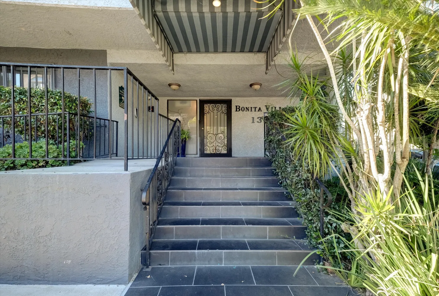 $499,000 | 1355 North Sierra Bonita Avenue, Unit 411, Los Angeles, CA 90046