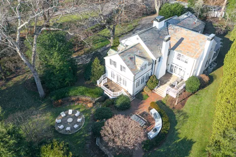 $6,750,000 | 64 Albion Road, Wellesley, MA 02481