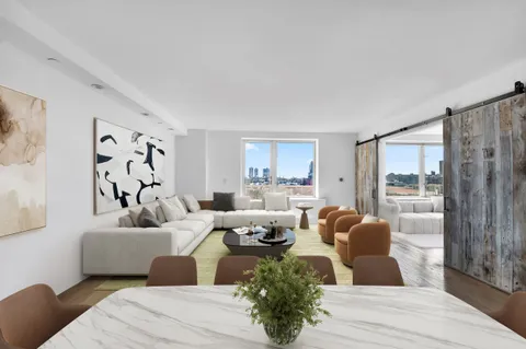 $1,600,000 | 2280 Frederick Douglass Boulevard, Unit 10B | Harlem