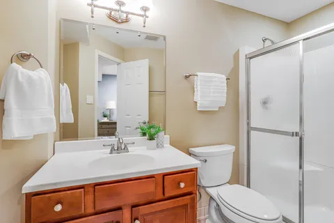 $1,275,000 | 15816 Thistlebridge Drive, Rockville, MD 20853