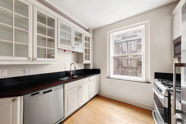 $2,395,000 | 360 Riverside Drive, Unit 8A | Upper West Side