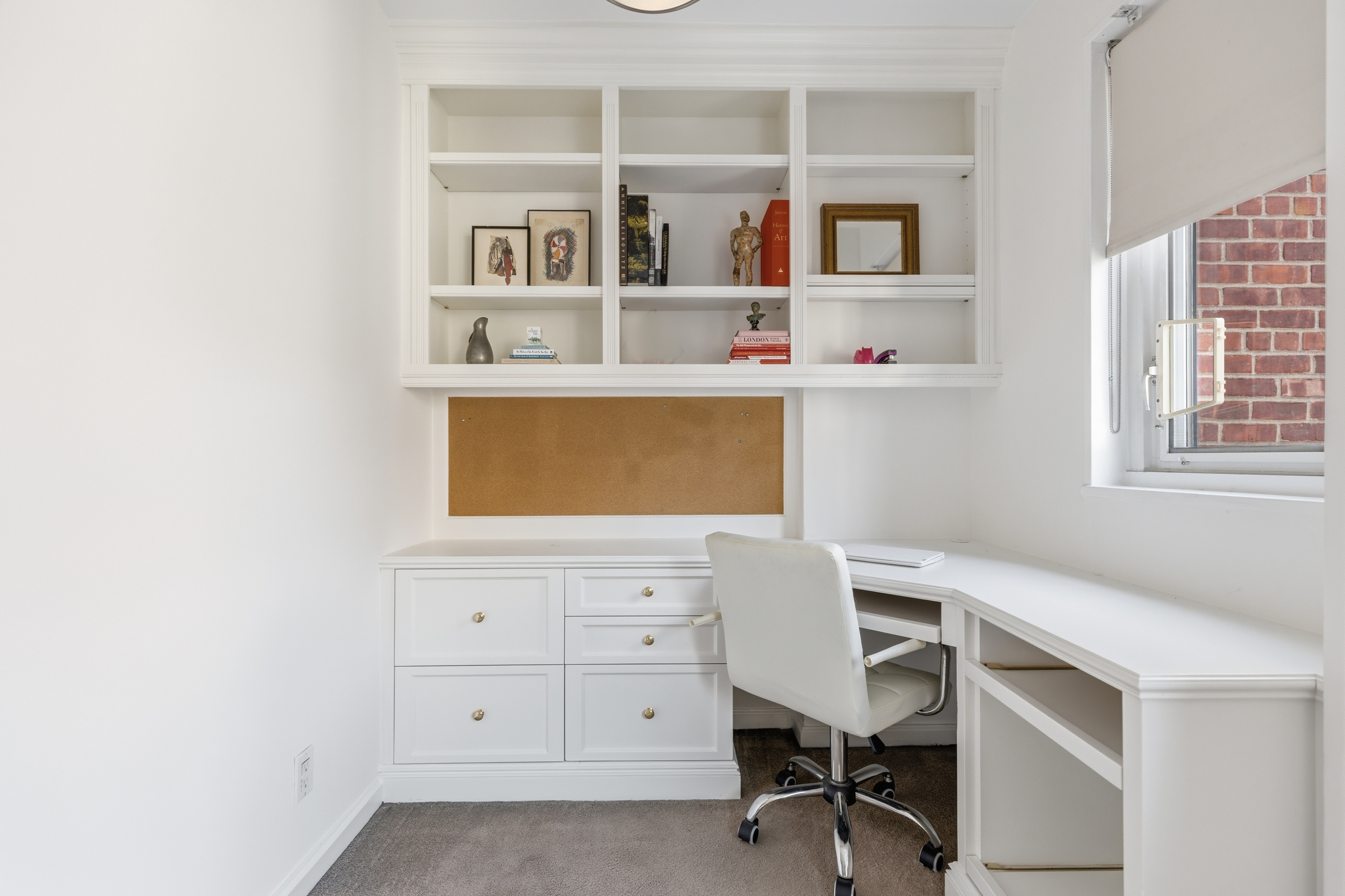 315 East 69th Street, Unit 4B Manhattan, NY 10021 - Photo 12 of 20