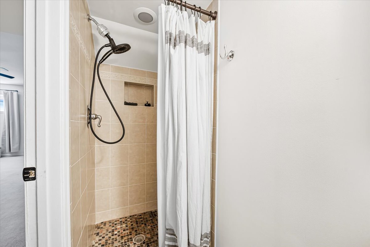 1914 Dennis Avenue Silver Spring, MD 20902 - Photo 11 of 28