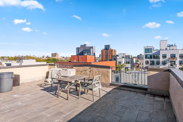 $4,195 | 221 Troutman Street, Unit 4L | Bushwick