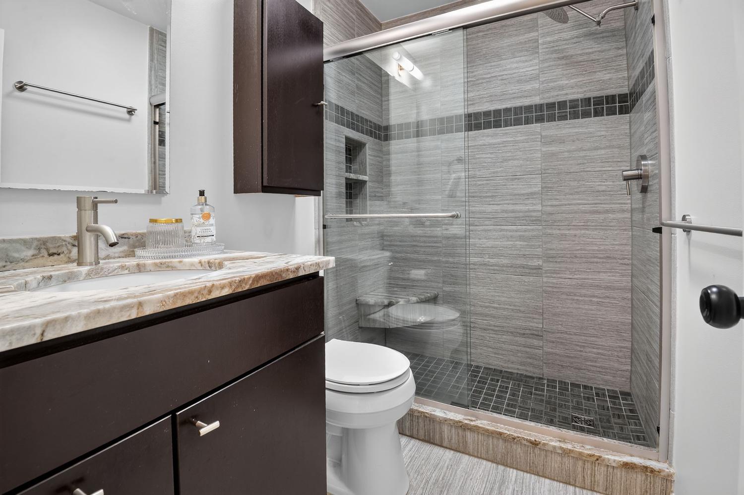 4020 Roberts Road Fairfax, VA 22032 - Photo 14 of 29