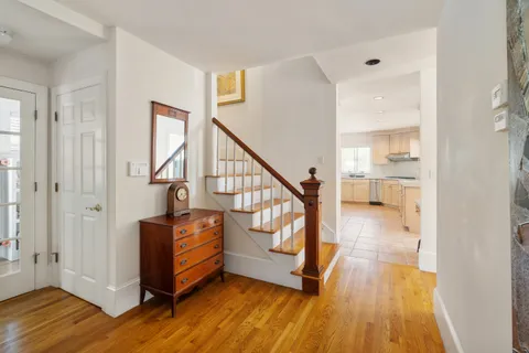 $2,595,000 | 10 Redstone Lane, Marblehead, MA 01945