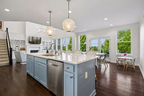 $1,400,000 | 5555 Garland Lane North, Plymouth, MN 55446