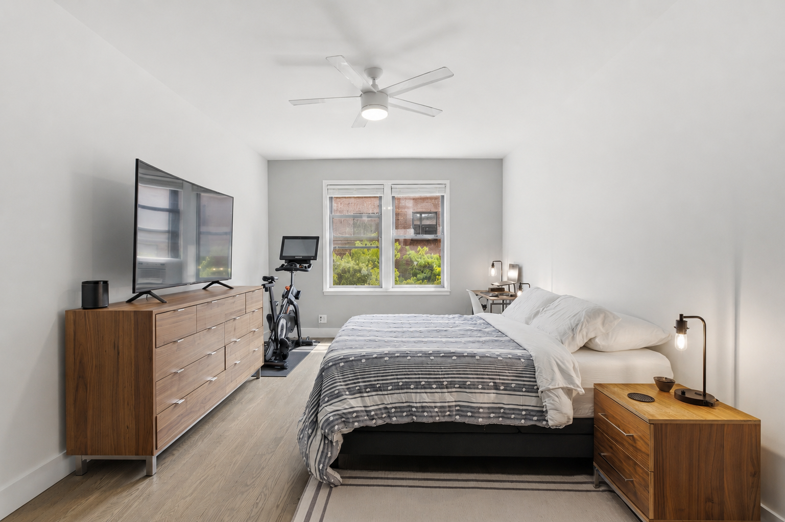 357 West 55th Street, Unit 4B Manhattan, NY 10019 - Photo 5 of 10
