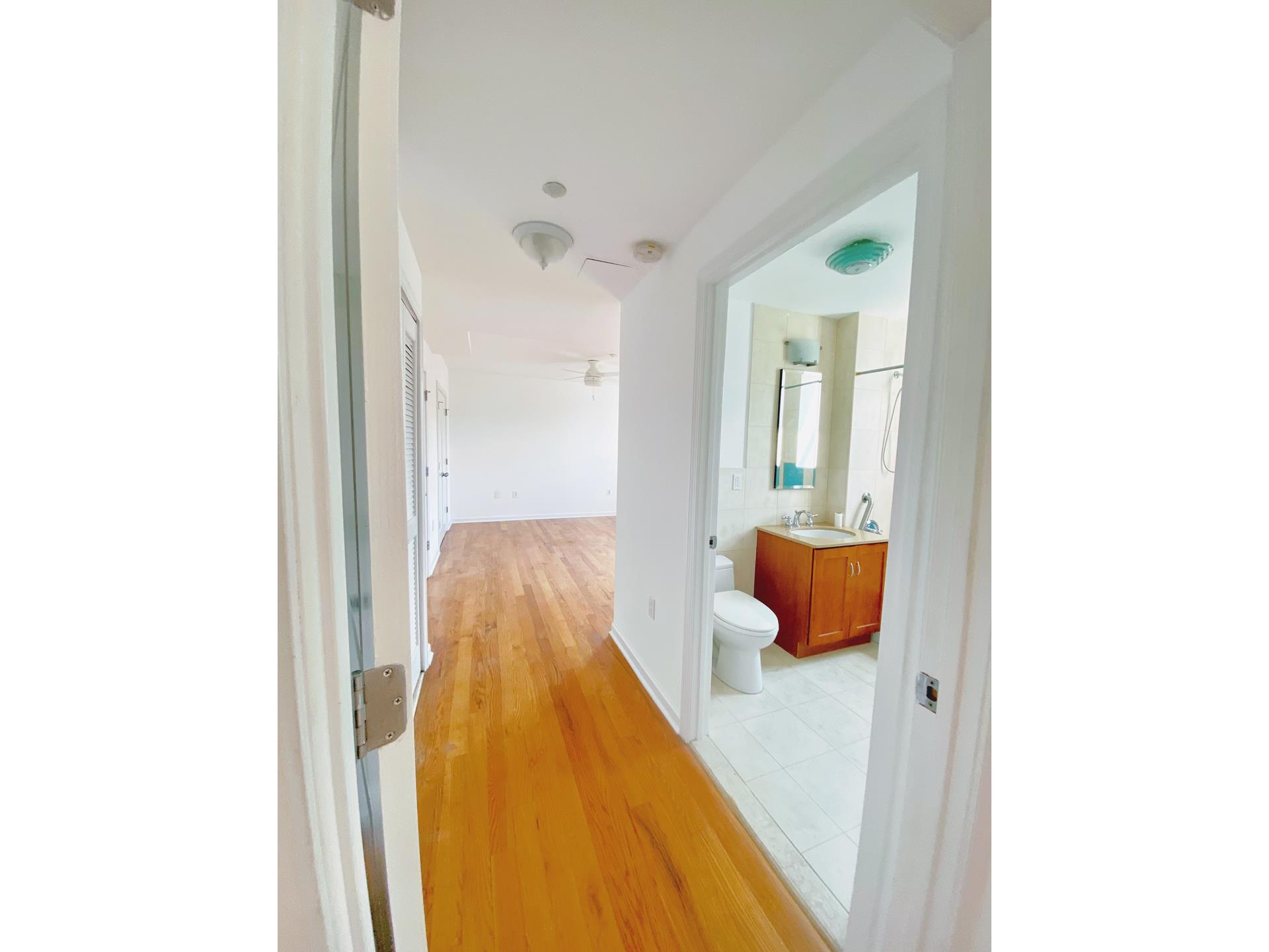 2601 Frederick Douglass Boulevard, Unit PH1 Manhattan, NY 10030 - Photo 3 of 26