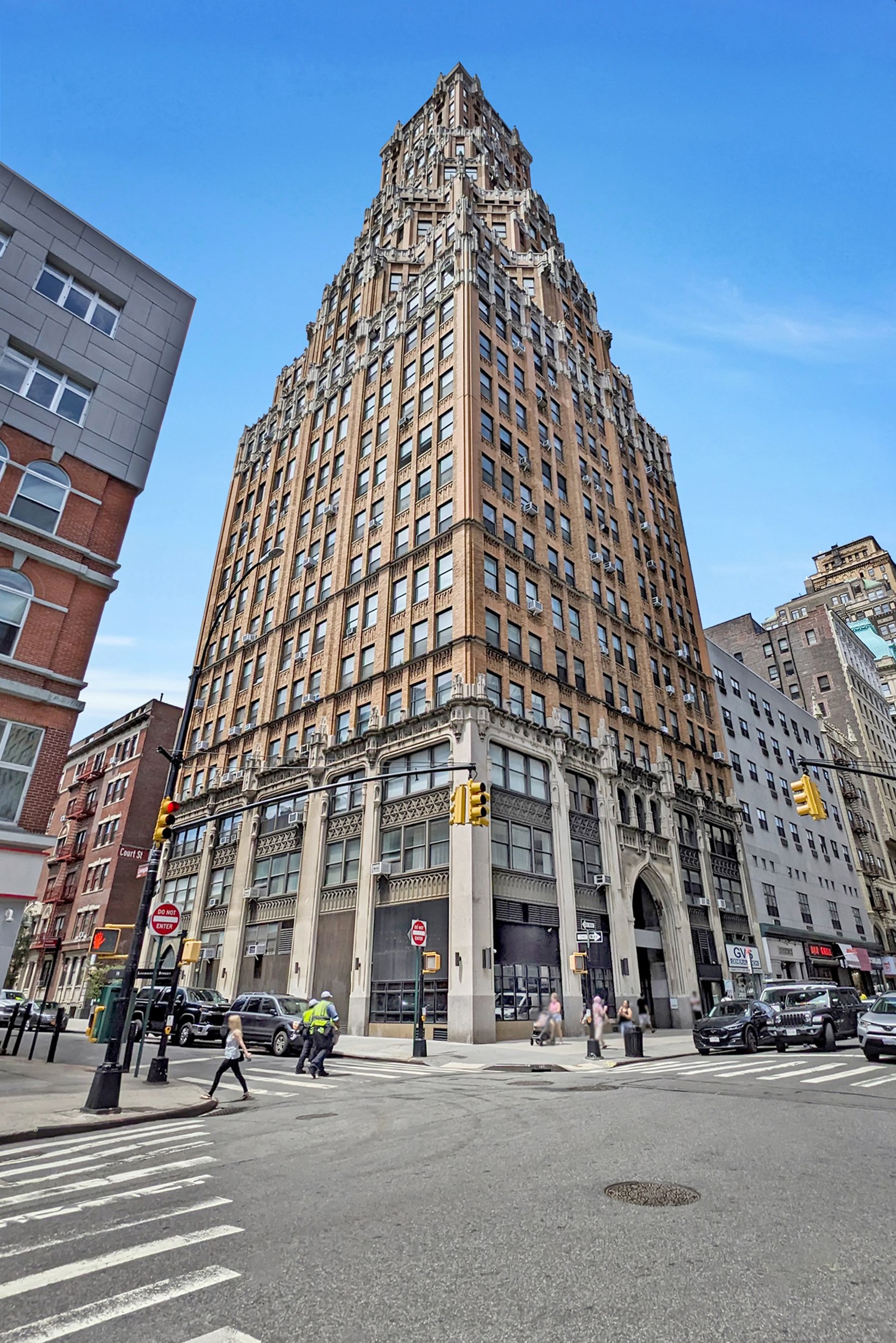 75 Livingston Street, Unit 9B Brooklyn, NY 11201 - Photo 13 of 13 front view of a large building