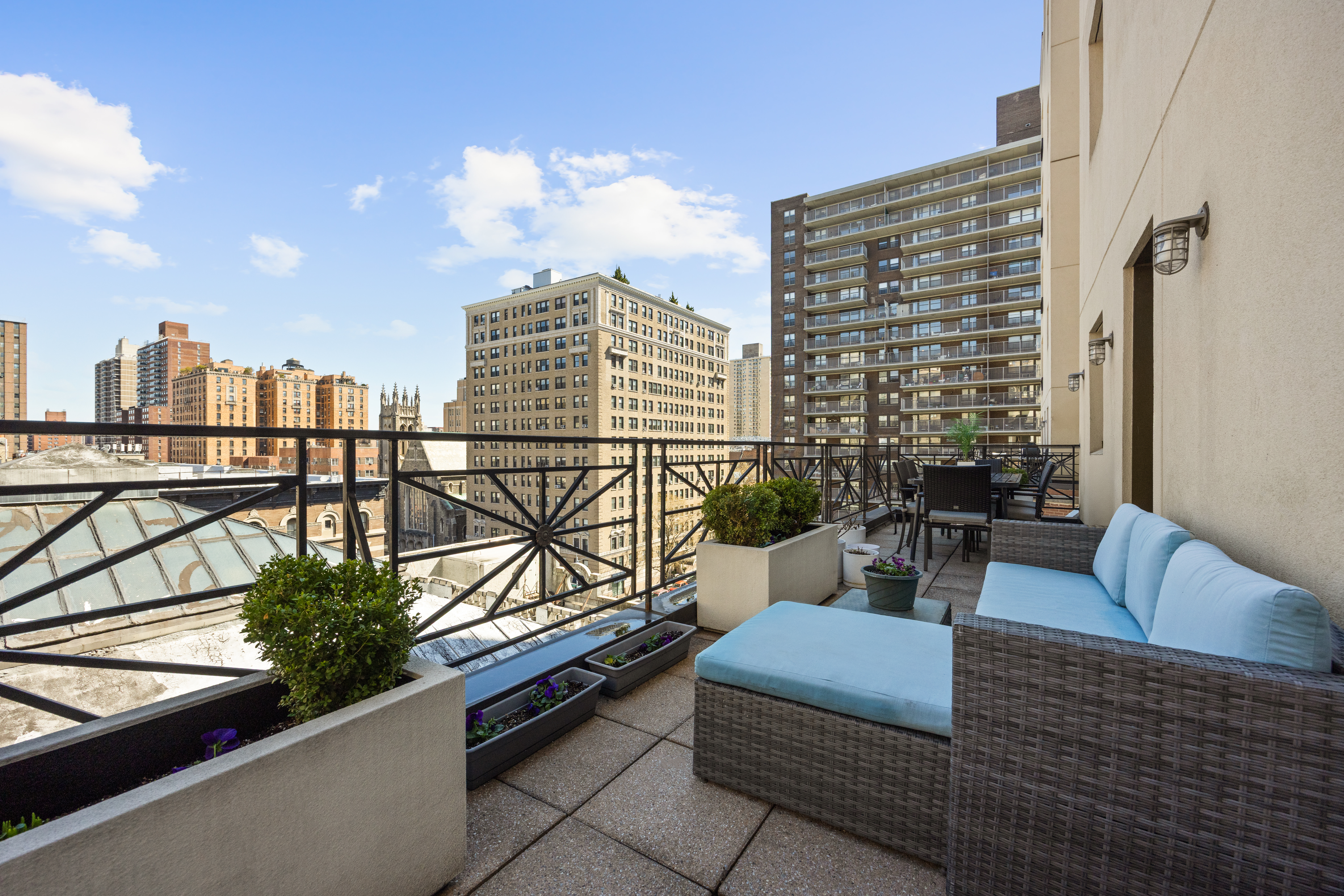 203 West 90th Street, Unit 7H Manhattan, NY 10024 - Photo 8 of 19 Gallery Image 8