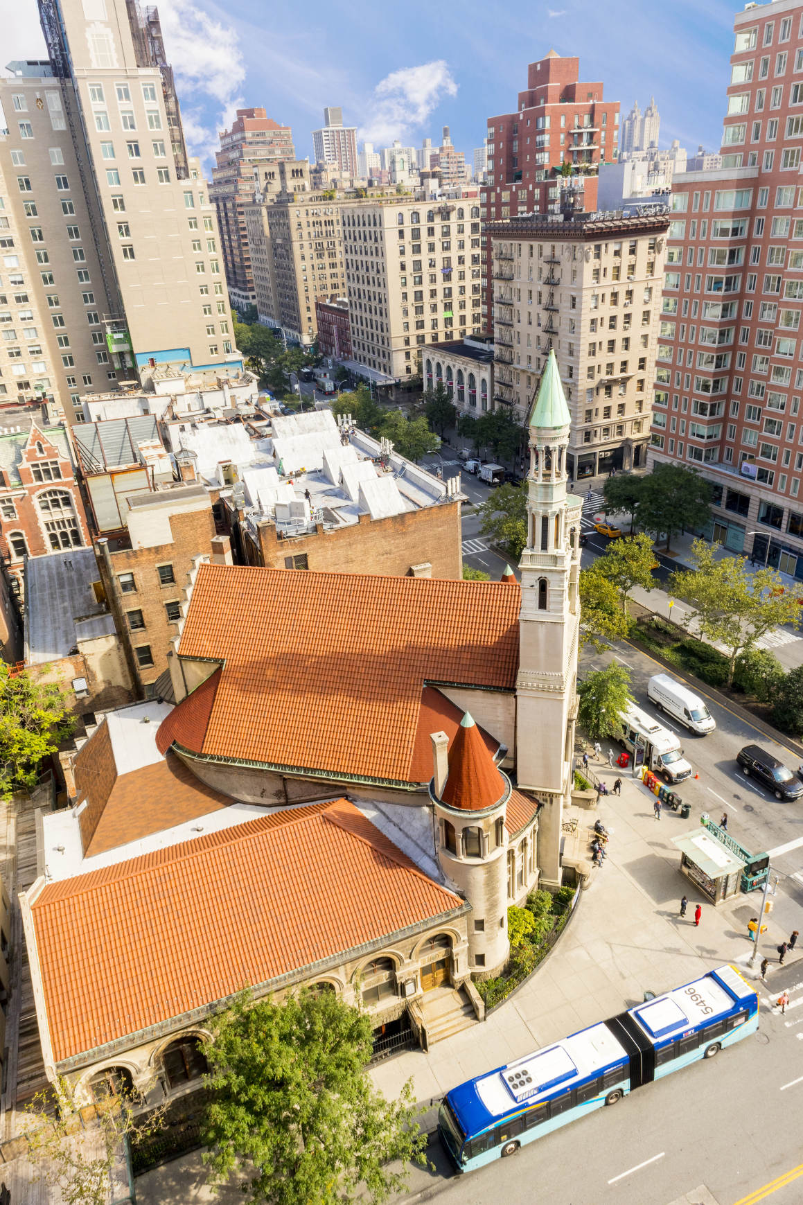 390 West End Avenue, Unit PHK Manhattan, NY 10024 - Photo 18 of 27 a view of a city