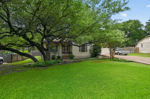 $1,590,000 | 1903 Holly Hill Drive, Austin, TX 78746