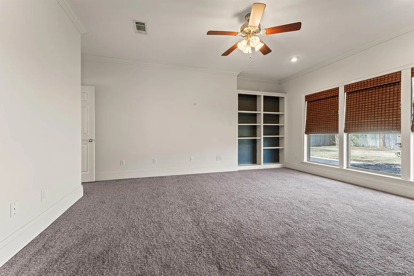 10121 Springpark Avenue Baton Rouge, LA 70810 - Photo 12 of 24