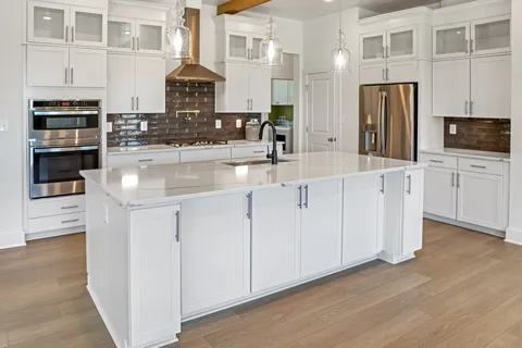 $685,000 | 30019 Chase Oaks Drive, Lewes, DE 19958