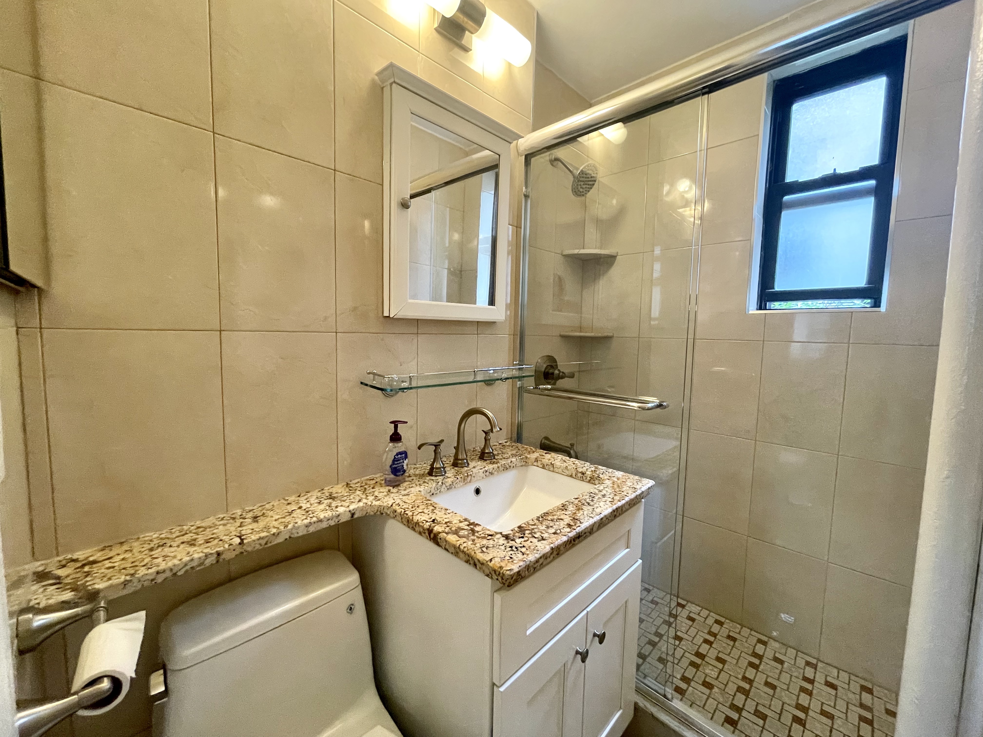 21-16 35th Street, Unit 3G Queens, NY 11105 - Photo 8 of 12