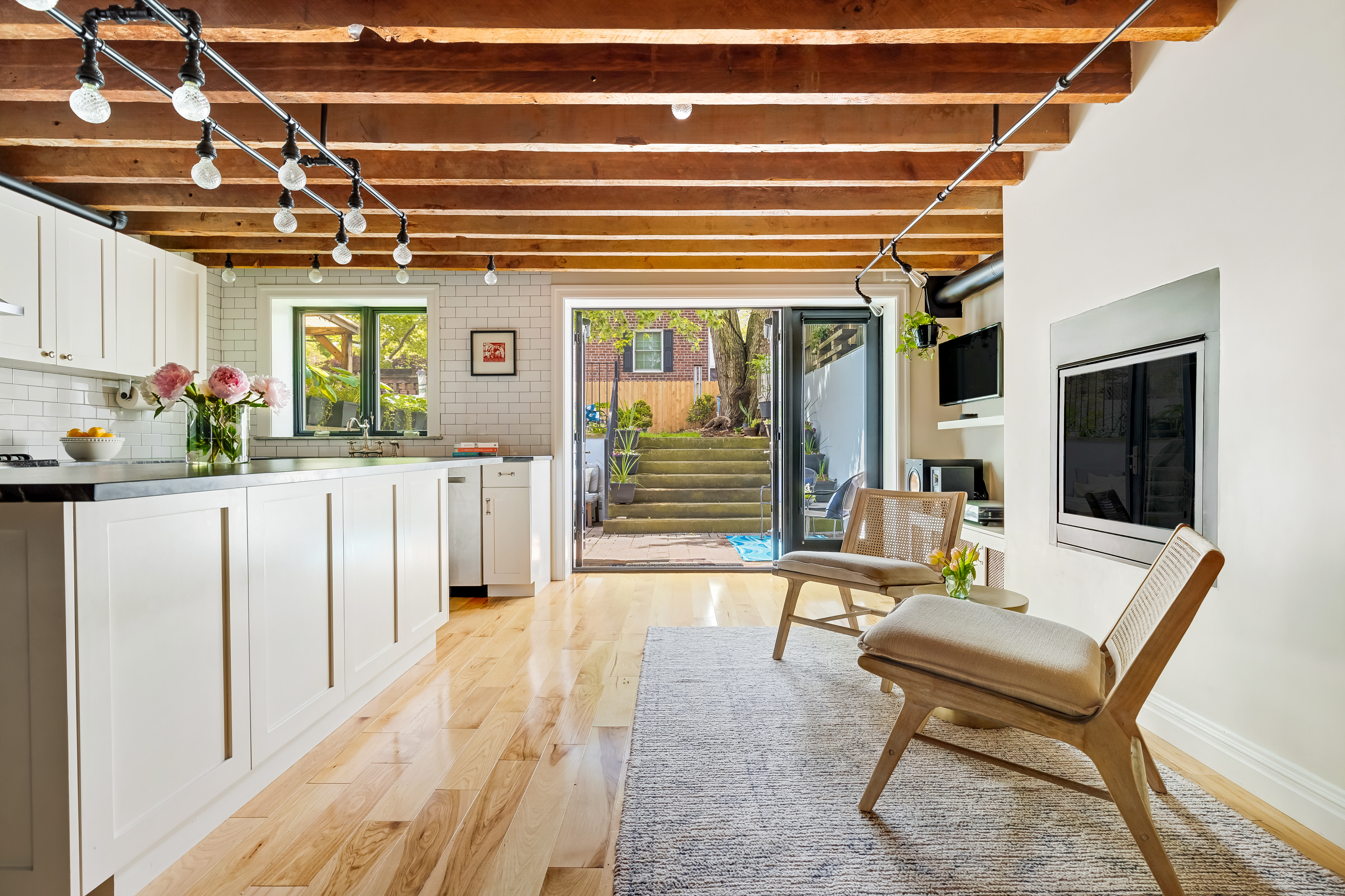 636 17th Street Brooklyn, NY 11218 - Photo 4 of 16