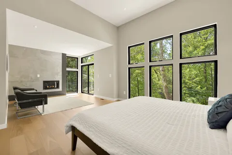 $2,595,000 | 8165 East Beach Drive Northwest, Washington, DC 20012
