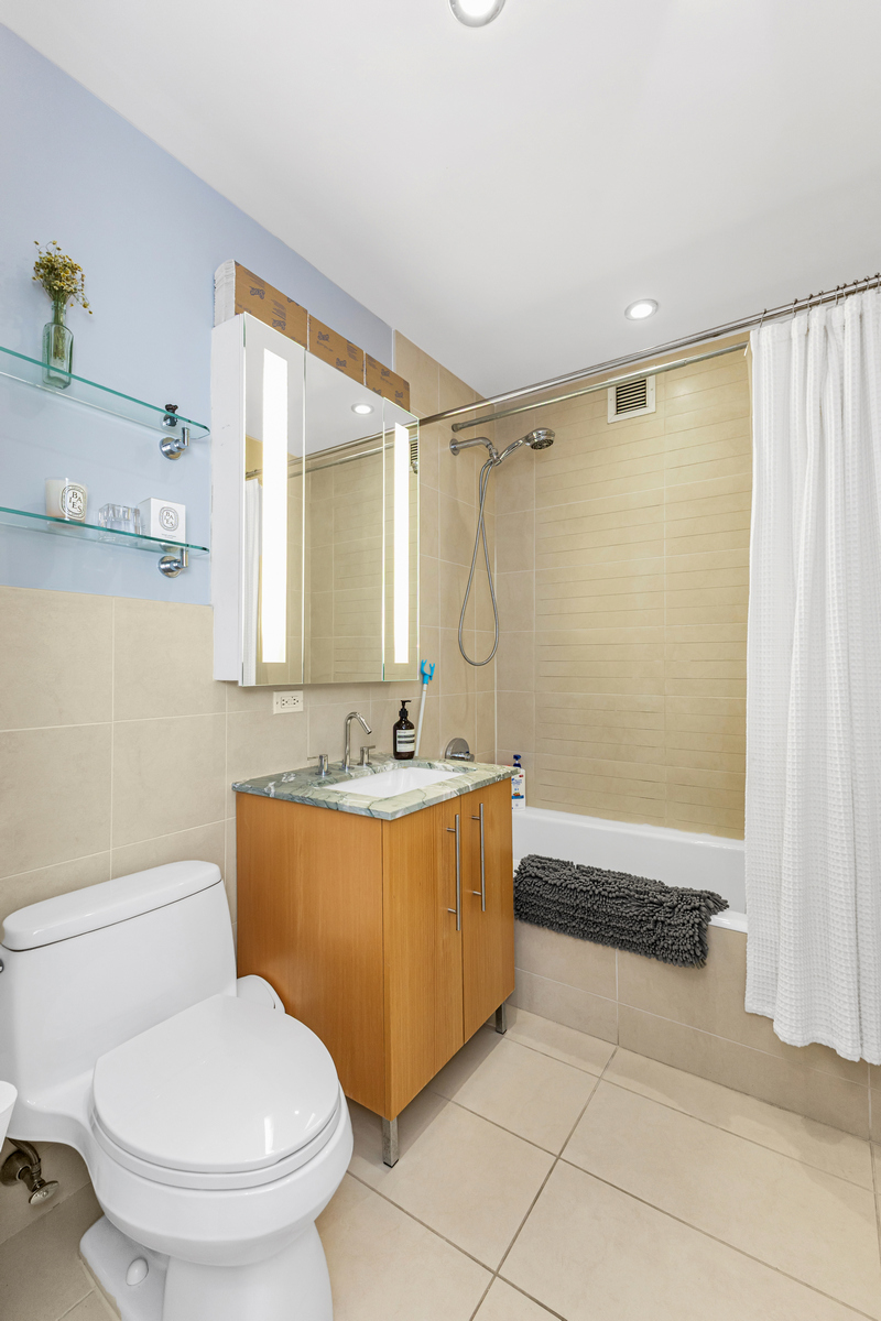 1 Northside Piers, Unit 24J Brooklyn, NY 11249 - Photo 9 of 16