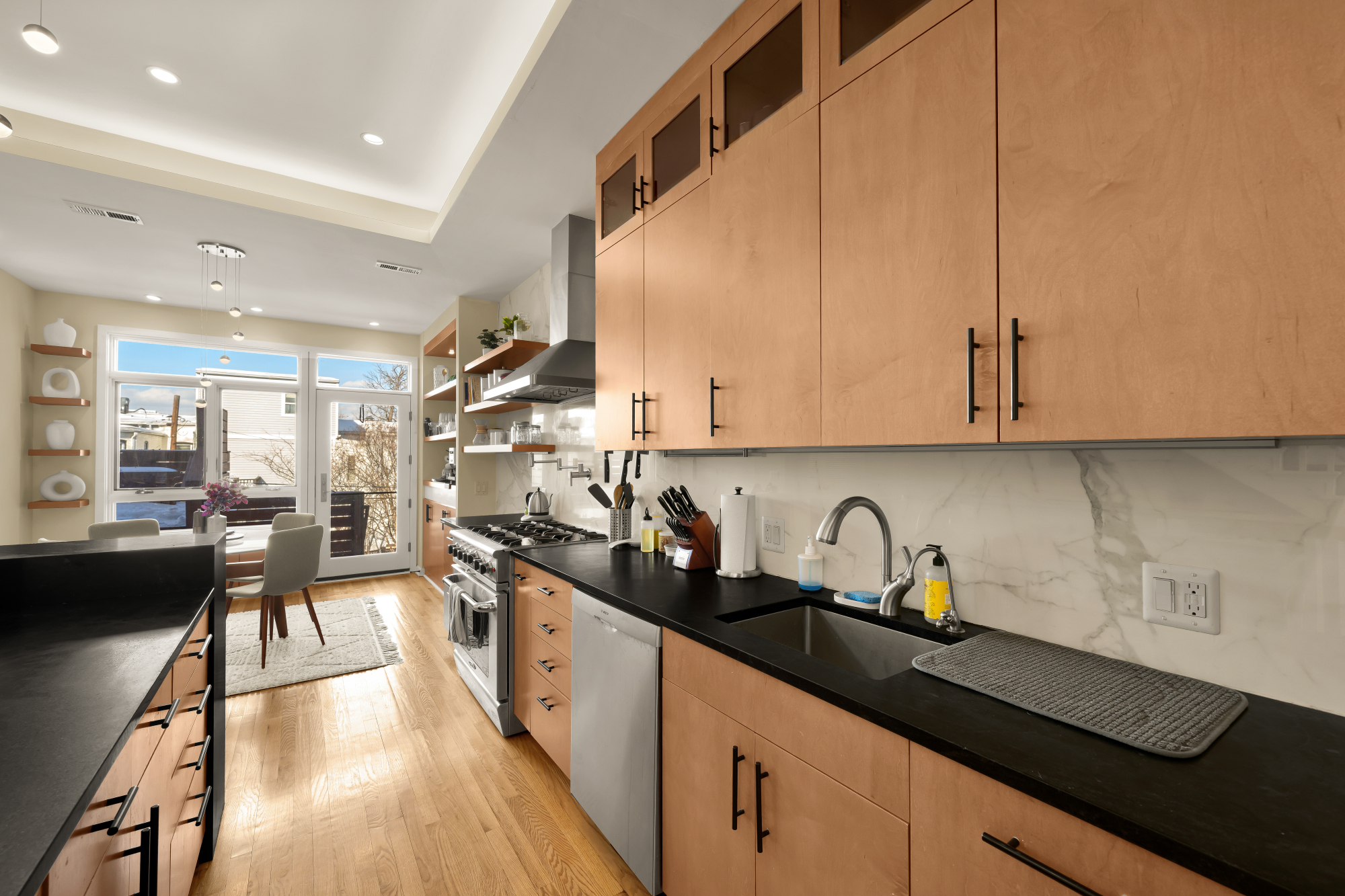 1325 R Street Northwest, Unit B Washington, DC 20009 - Photo 4 of 46