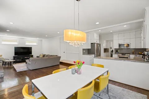 Contact Agent | 5313 Massachusetts Avenue, Bethesda, MD 20816