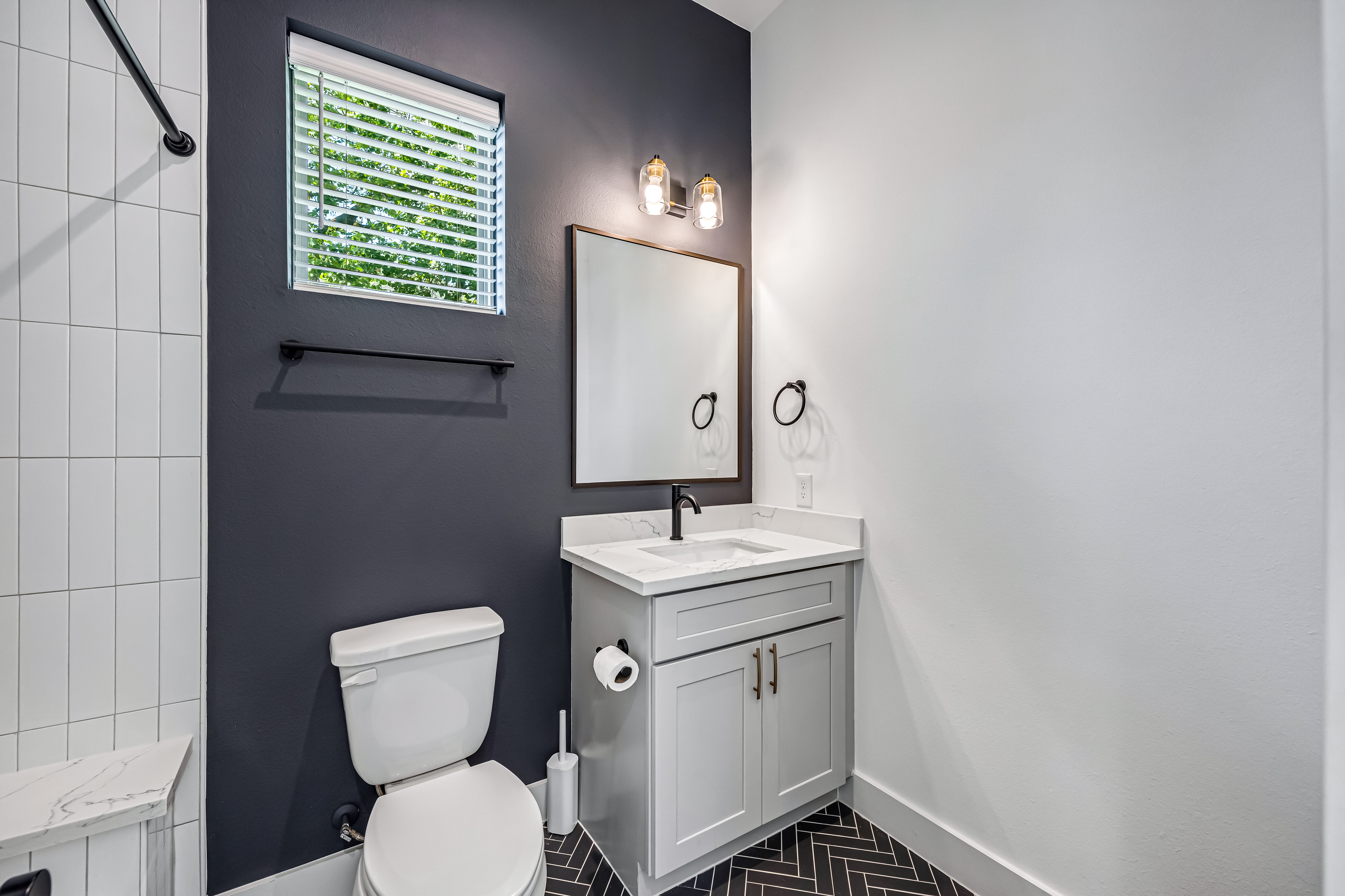1508 Ryon Street, Unit B Houston, TX 77009 - Photo 5 of 31