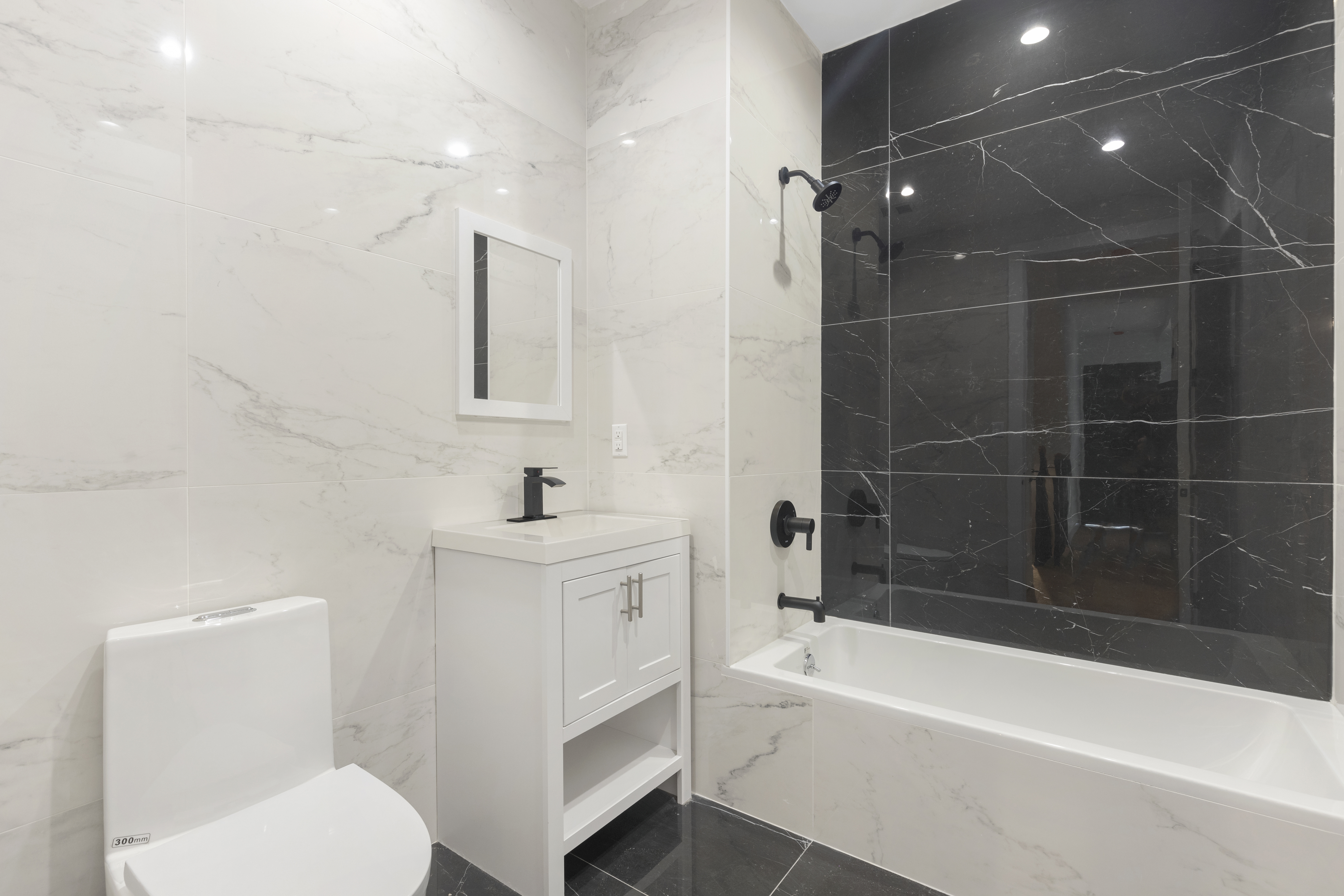 735 Lafayette Avenue, Unit 1A Brooklyn, NY 11221 - Photo 8 of 10