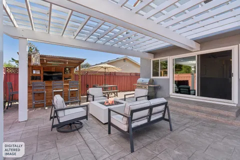 $1,049,000 | 112 Rose Petal Court, Petaluma, CA 94954