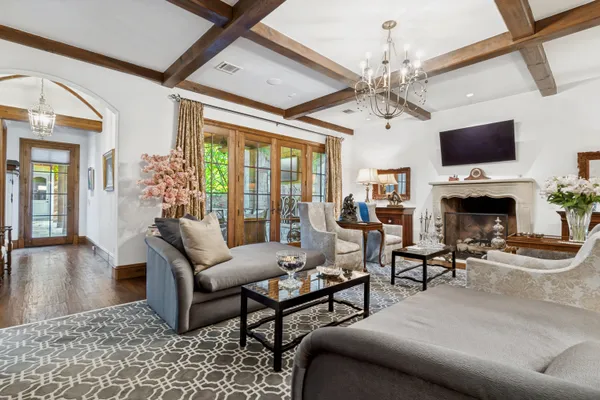 $3,350,000 | 4327 Irving Avenue, Dallas, TX 75219