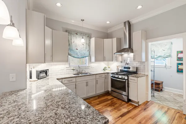 Contact Agent | Neill Avenue, Nashville, TN 37206