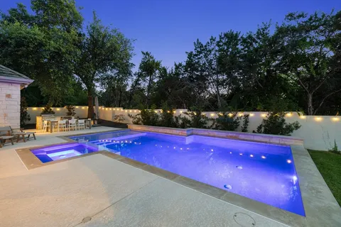 $1,399,000 | 22 Autumn Oaks Drive, Austin, TX 78738