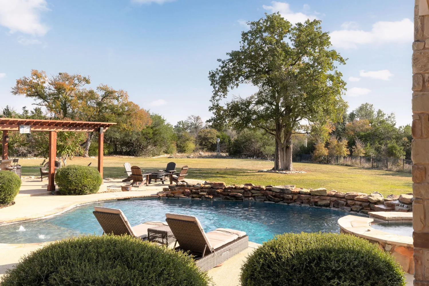 $1,285,000 | 309 Hacienda Place, Dripping Springs, TX 78620