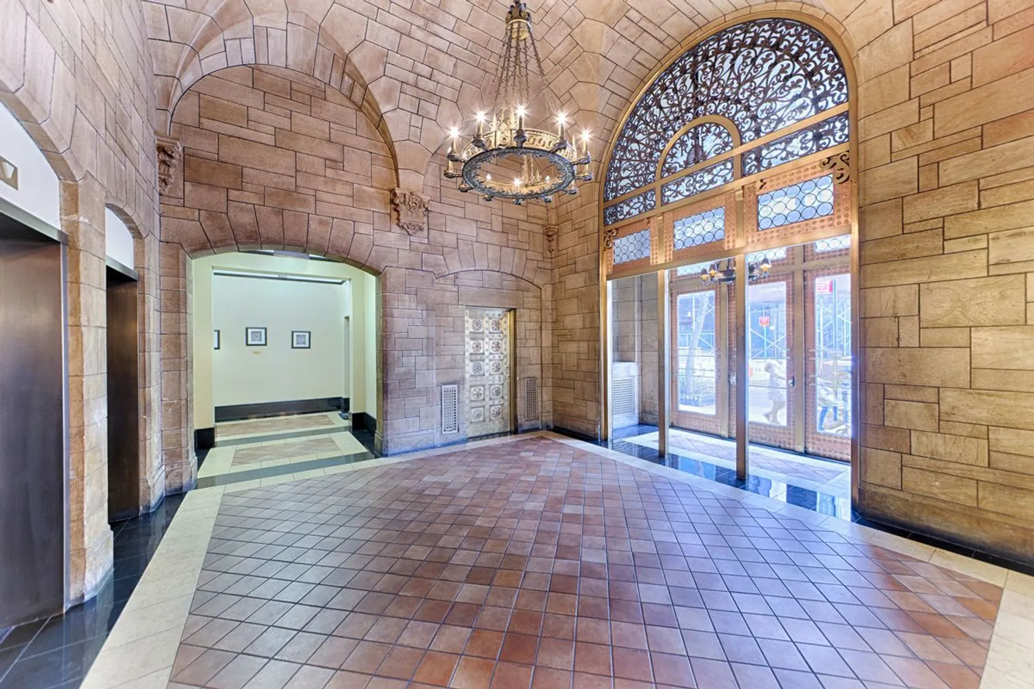 4 Lexington Avenue, Unit 8J Manhattan, NY 10010 - Photo 5 of 8 a view of entryway with a brick walls